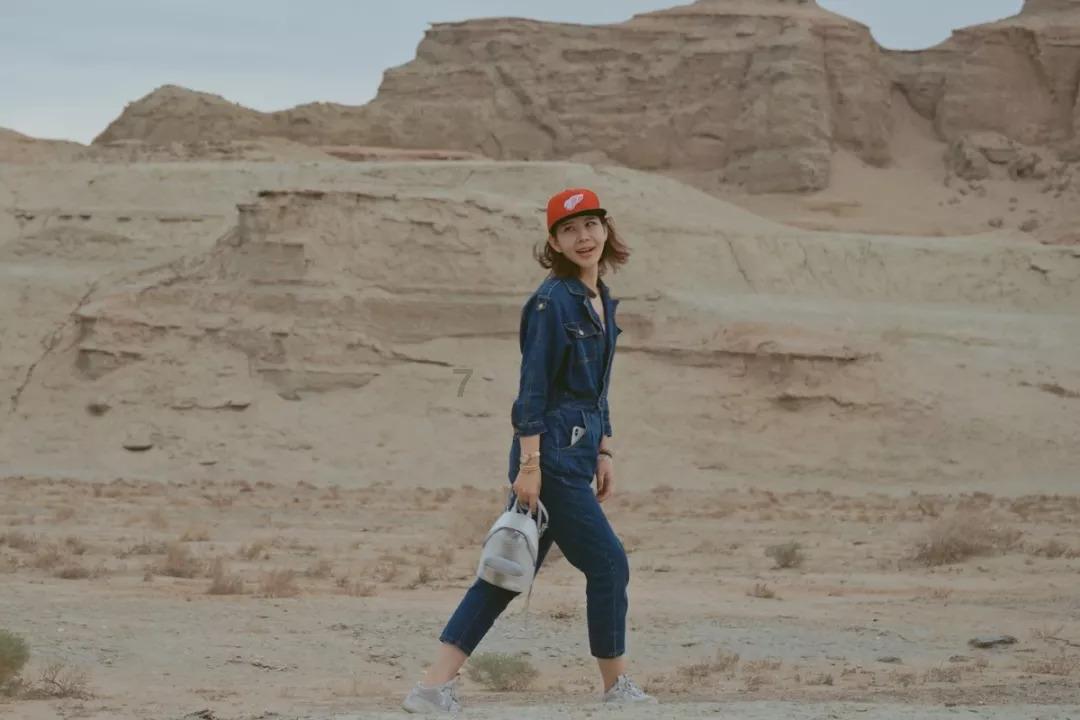 解答疑问,尽在奇妙的汉字:“工,丿,兰”组成汉字,你能知道是什么字吗?