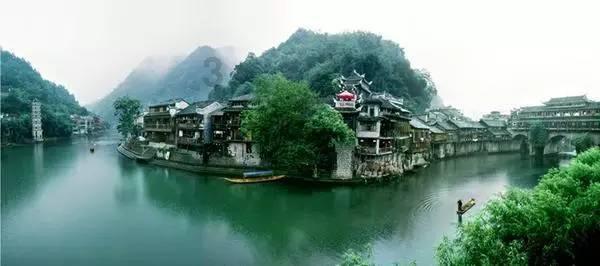 逃离倒影森林